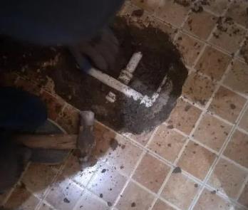 长治卫生间漏水维修公司为您分享下卫生间渗水如何处理及注意事项
